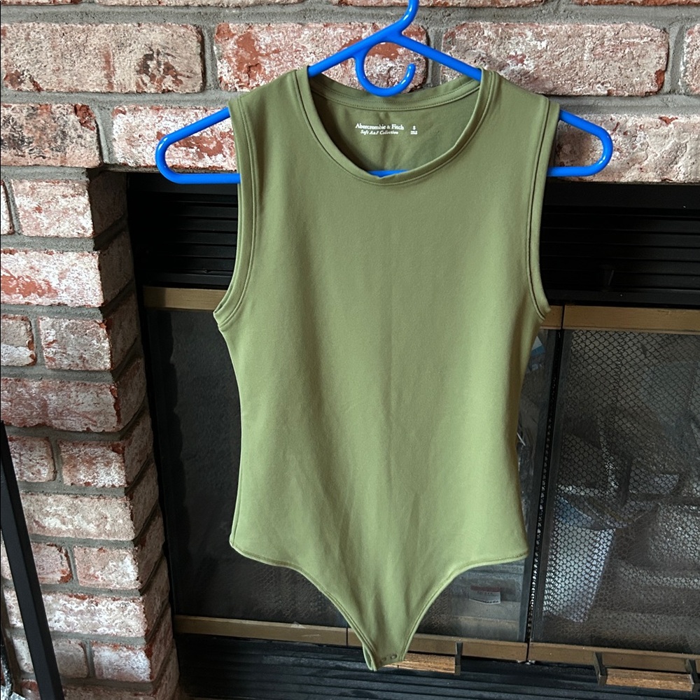 NWOT Abercrombie & Fitch Green Soft A&F Collection Bodysuit‎ /Top Women’s Size S